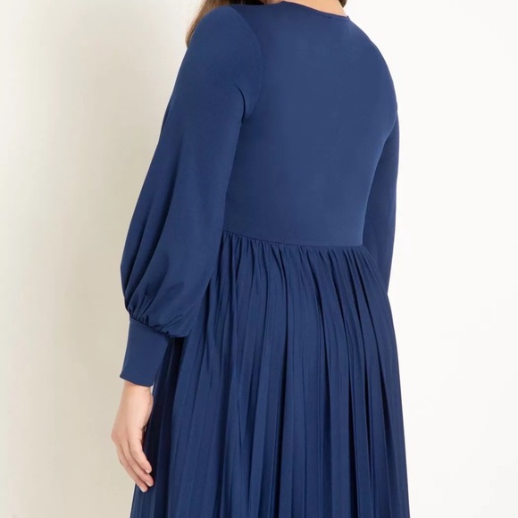 Knot Front Pleated Skirt Dress - Picture 3 of 5